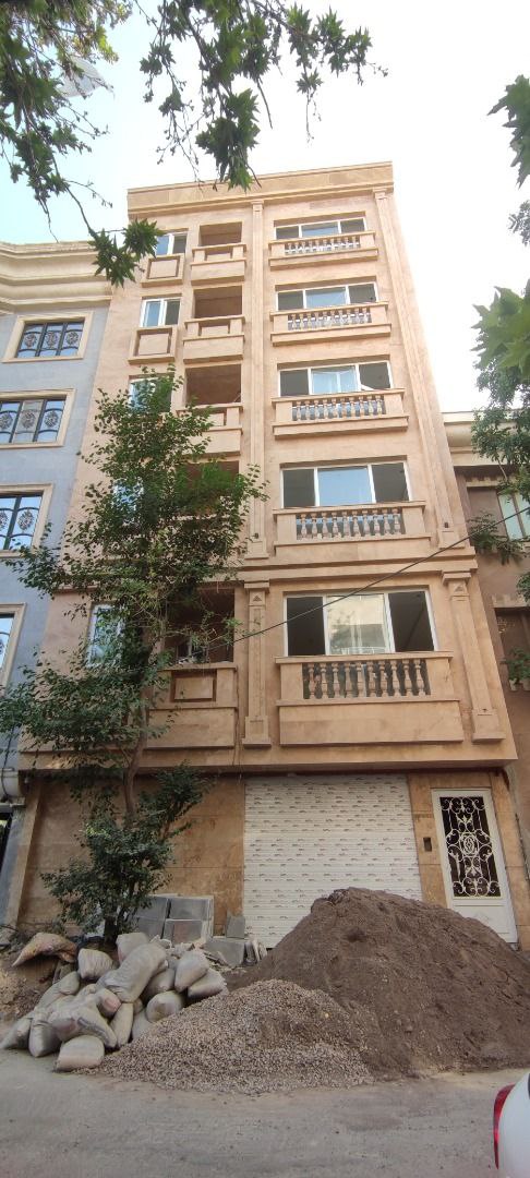 ساختمان مسکونی/دلاوران
