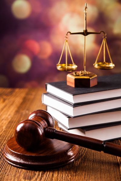 وکیل حقوقی و کیفری