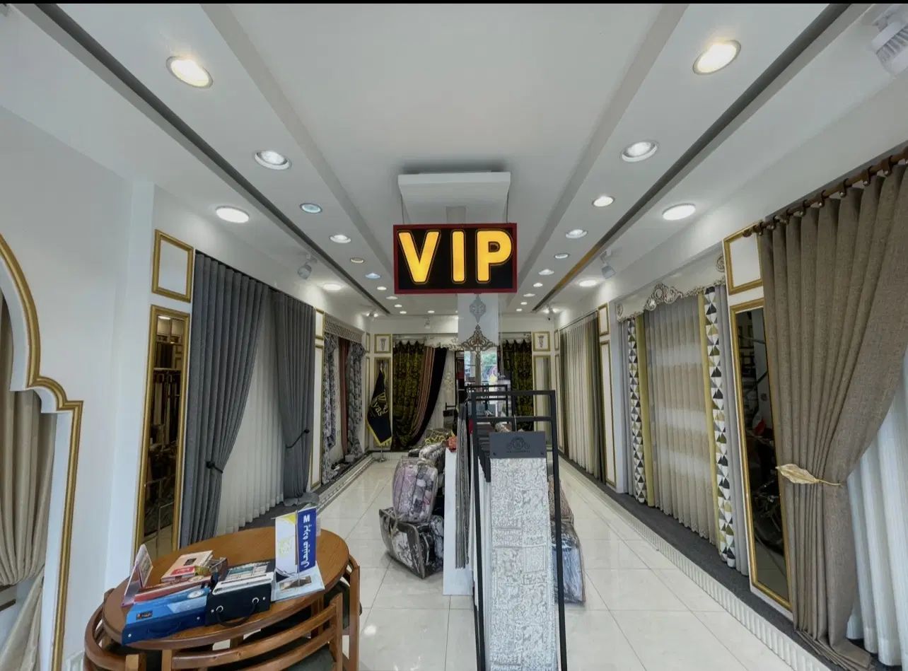 نصب، دوخت، شستشو،تعمیرات و فروش انواع پرده 