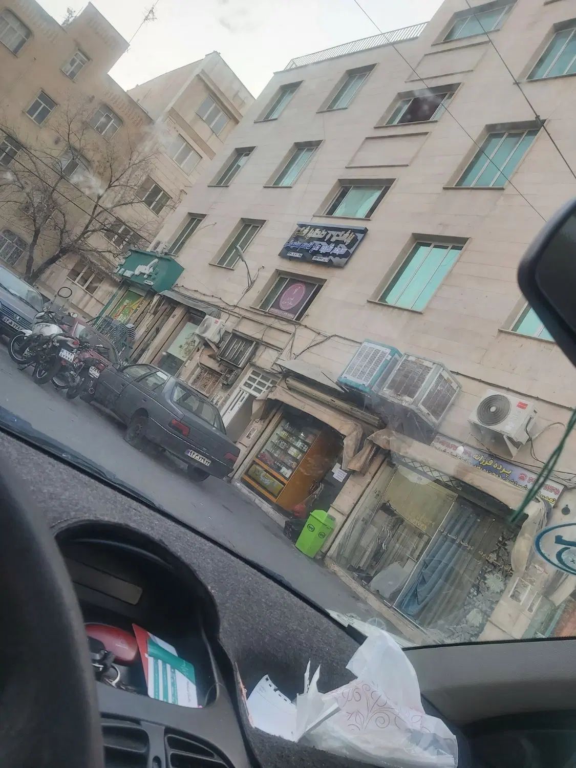 جذب دستیار و منشی آشنا به امور پزشکی