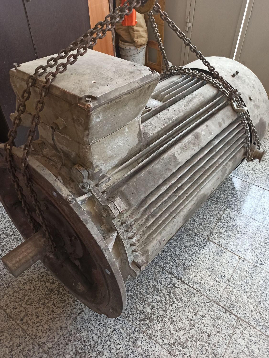 الکتروموتور۲ دور آلمانی فلنچ دار