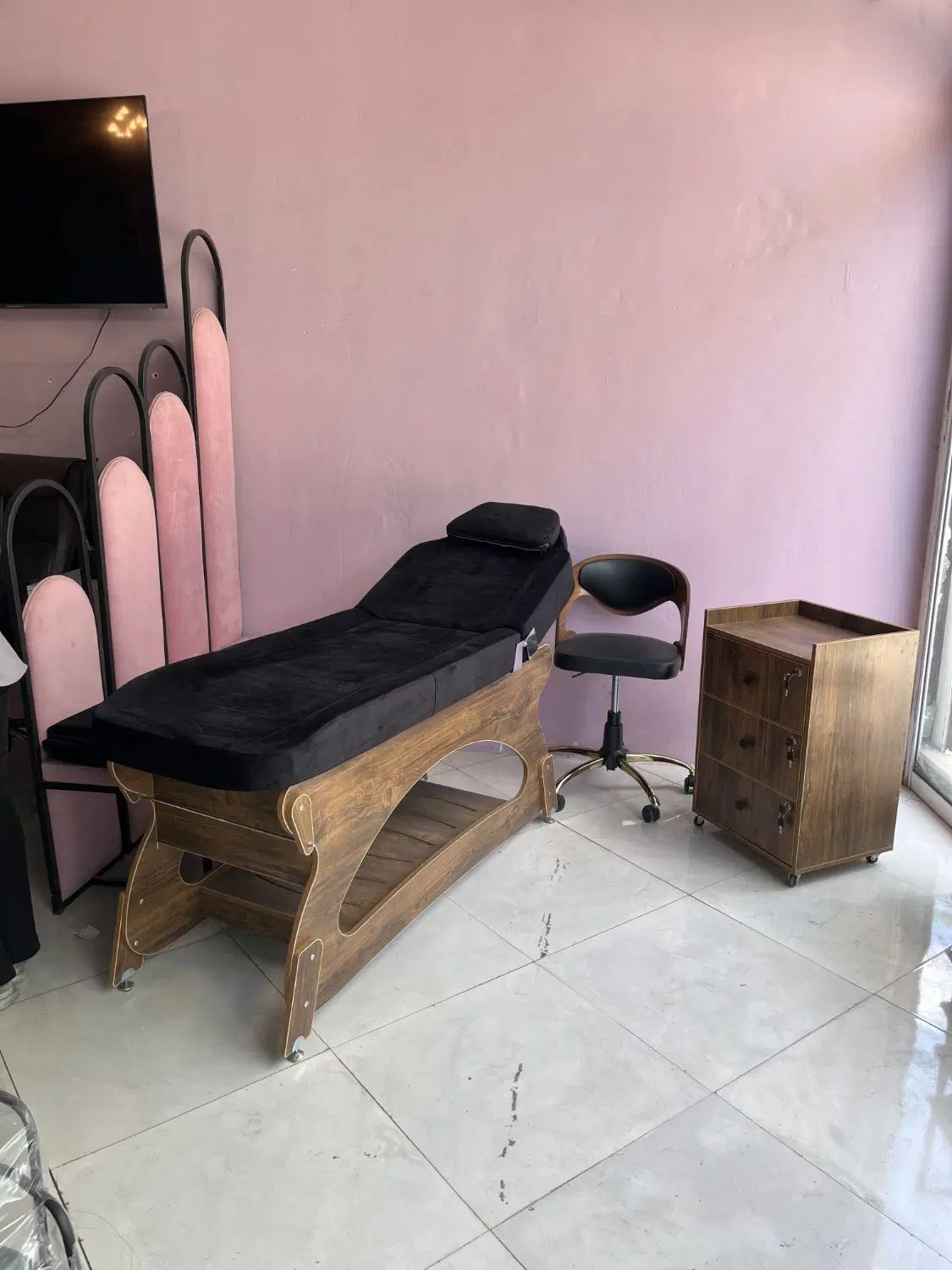 تخت مژه + استند لاک + ترولی + سرشور + پدیکور
