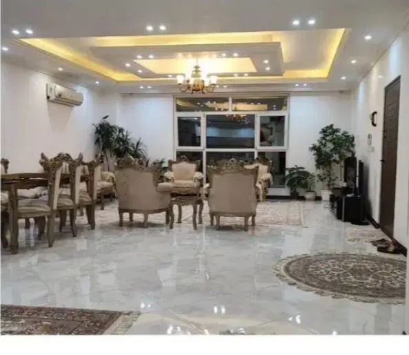 دپارتمان بزرگ خونه مونه (شفیعی)