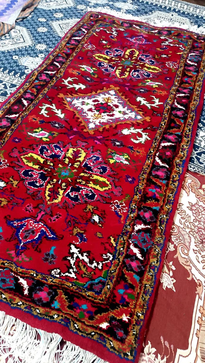 فرش دستبافت کناره تازه بافته شده هریس ۱۰۵در ۲۱۵