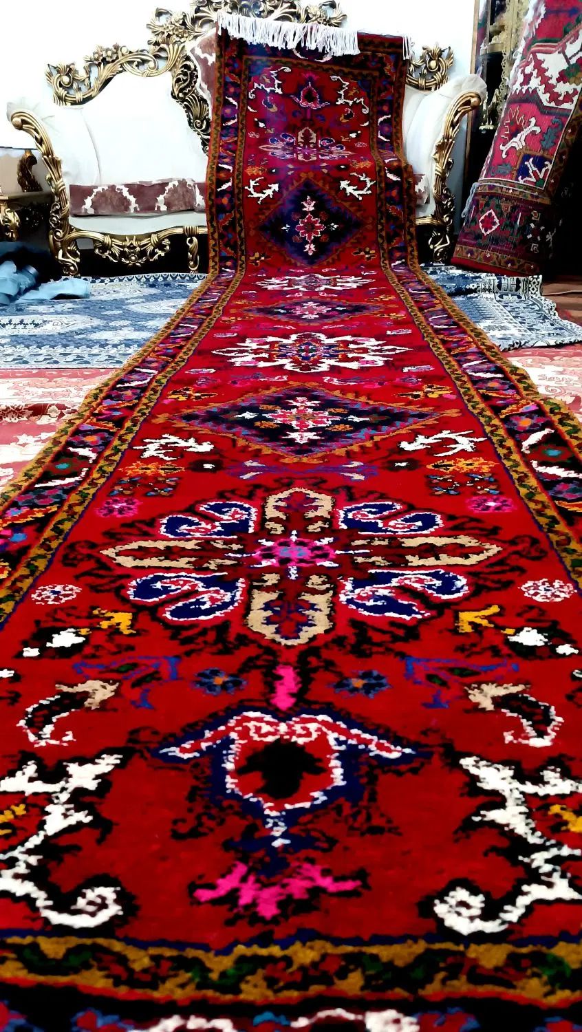 یک عددفرش دستبافت کناره تازه بافته شده ۱متردر ۵متر