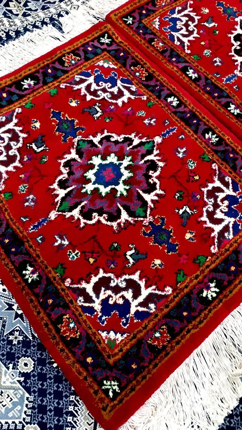 فرش دستبافت زرنیم تازه بافته شده ۱متر در ۱۲۸