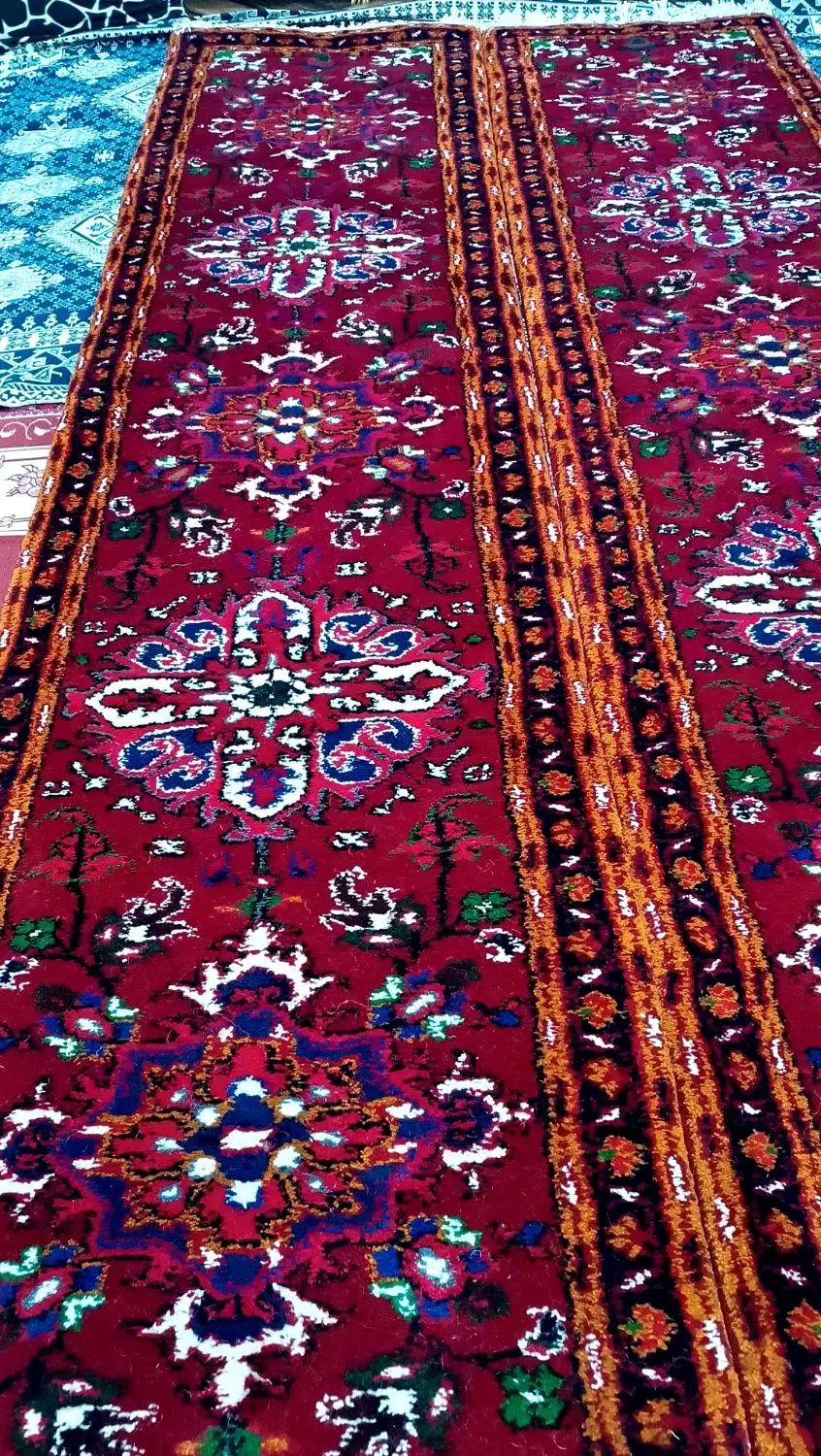 یک جفت فرش دستبافت کناره تازه بافته شده ۸۰در ۳۰۵