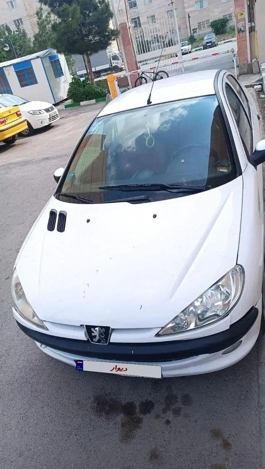 پژو 206SD v8