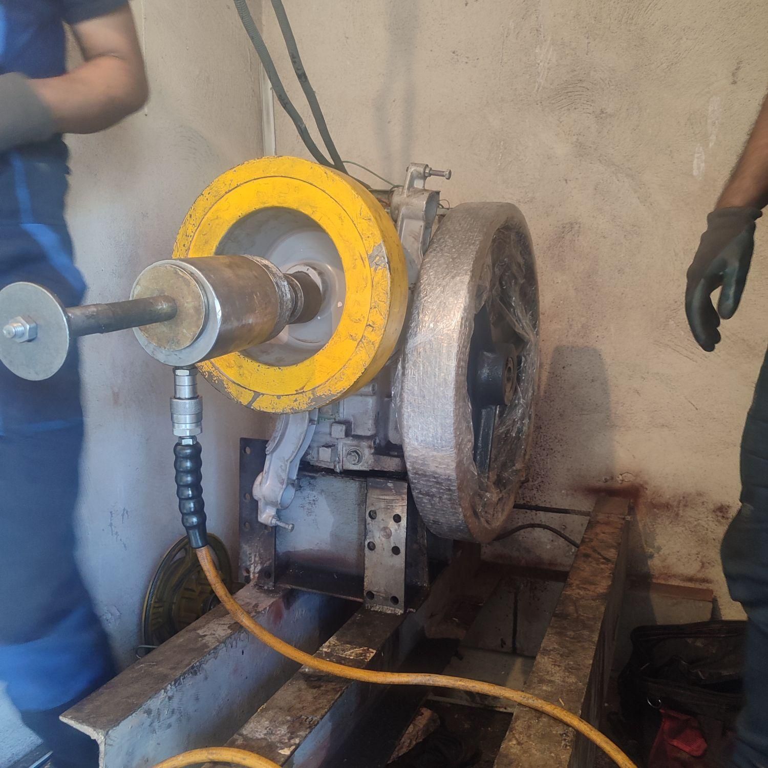 تعمیرموتورگیربکس آسانسور،فروش فلکه موتور و هرزگرد