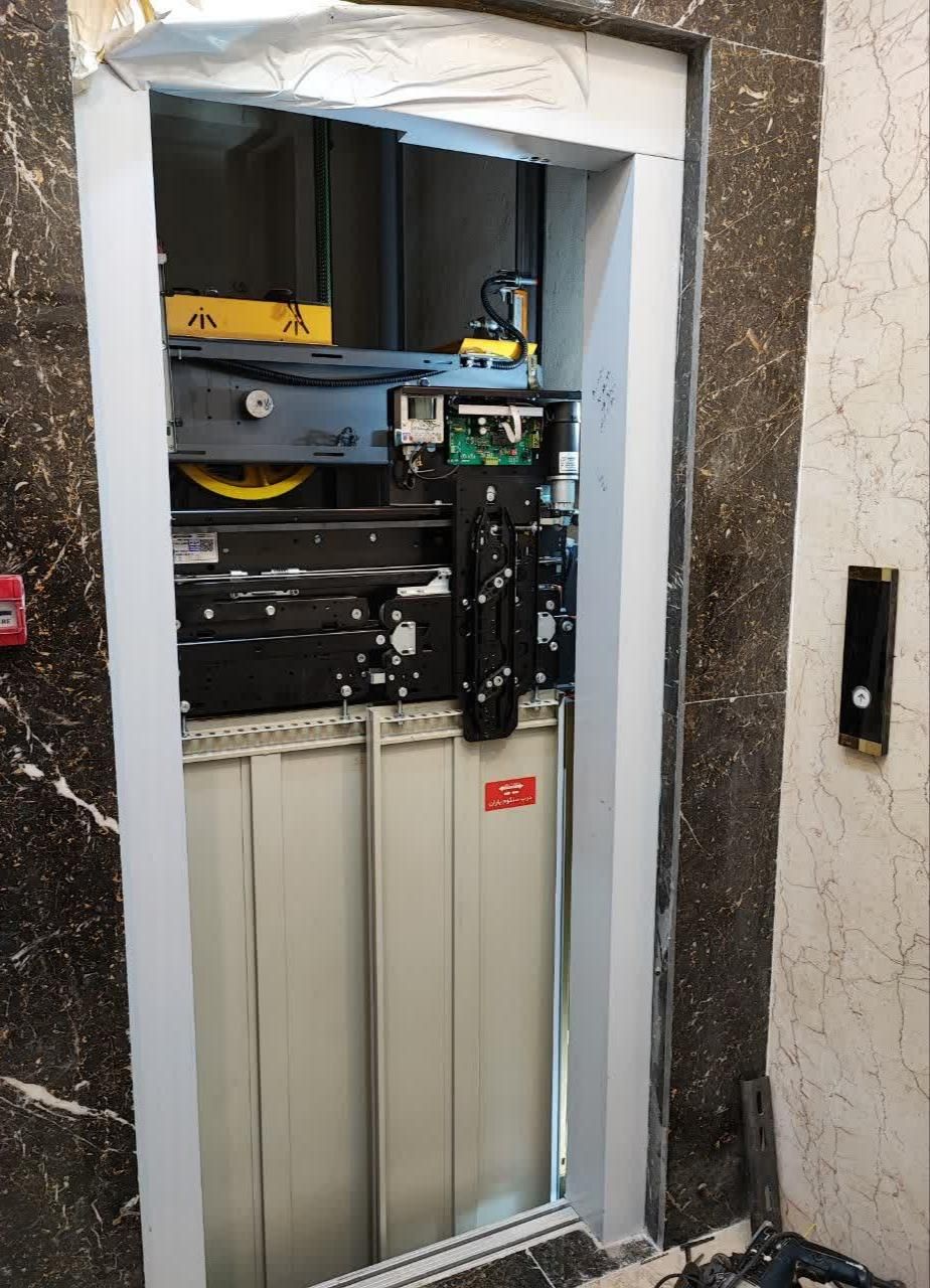 اخذ تاییدیه استاندارد اولیه و ادواری آسانسور