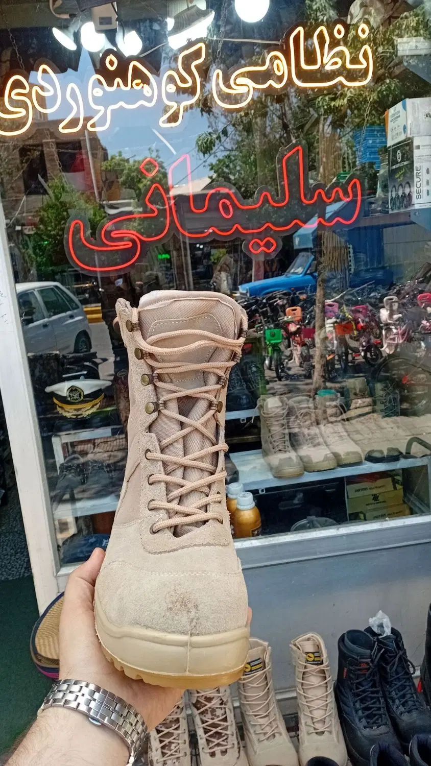 پوتین خاکی مردانه ۴۶ سوپاپ‌دار