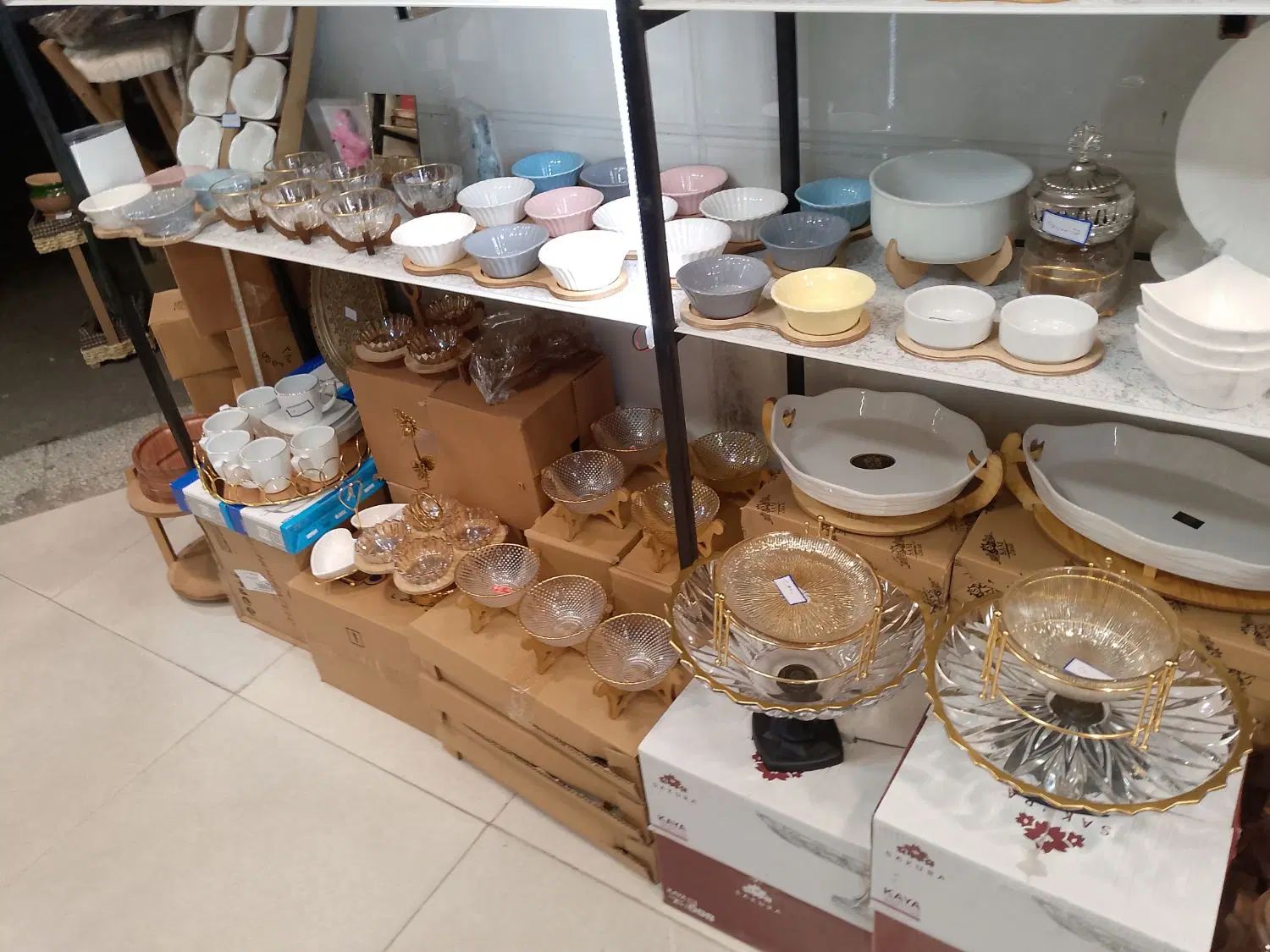 بلوریجات کریستال هوم