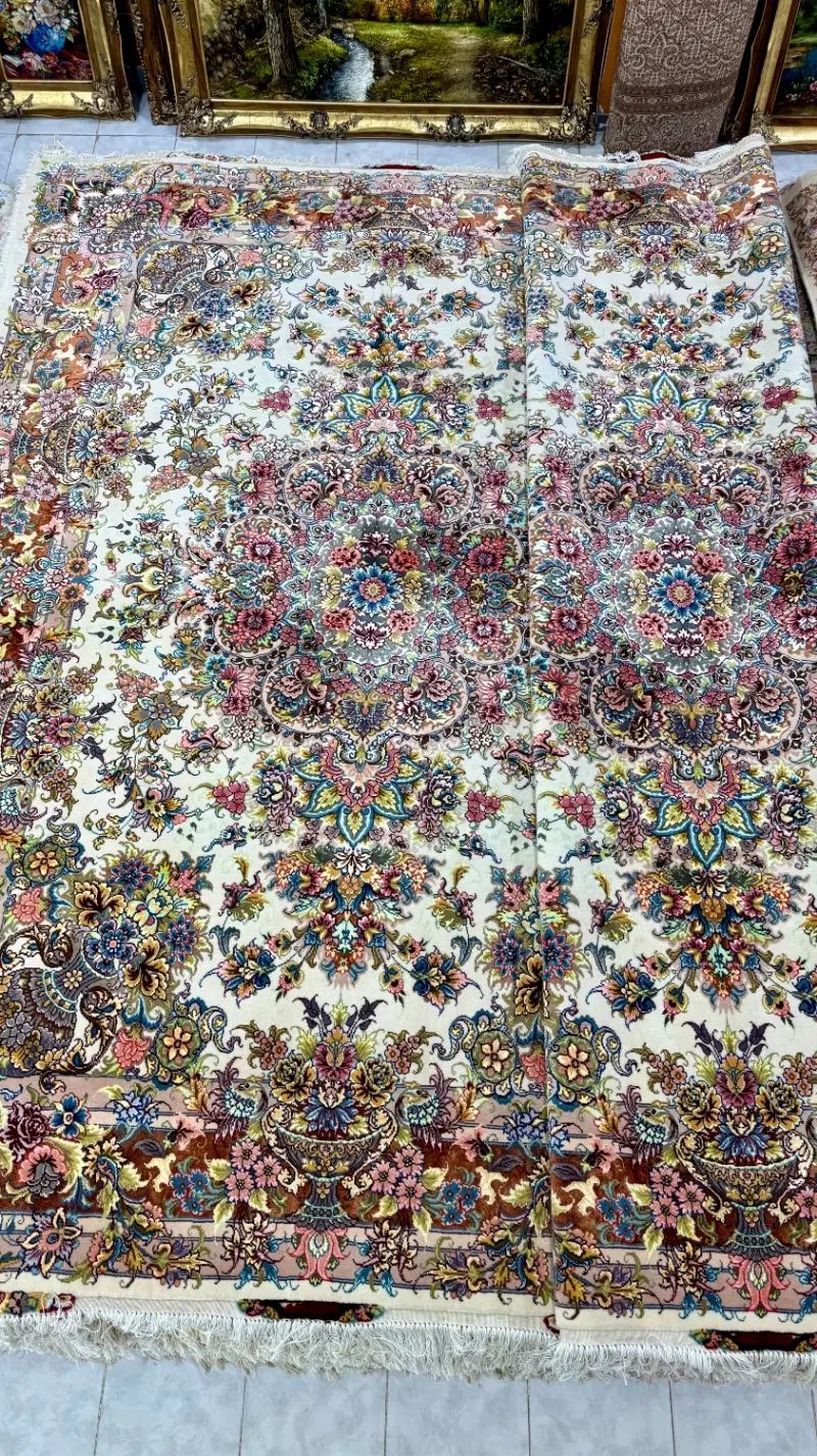 ج۹خطی حاشیه ابریشم طرح گلدان