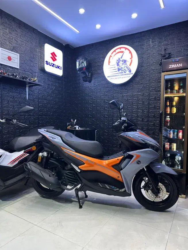 طرح ایروکس مدل 1402 بنلی کیلیک adv موتور در رشت