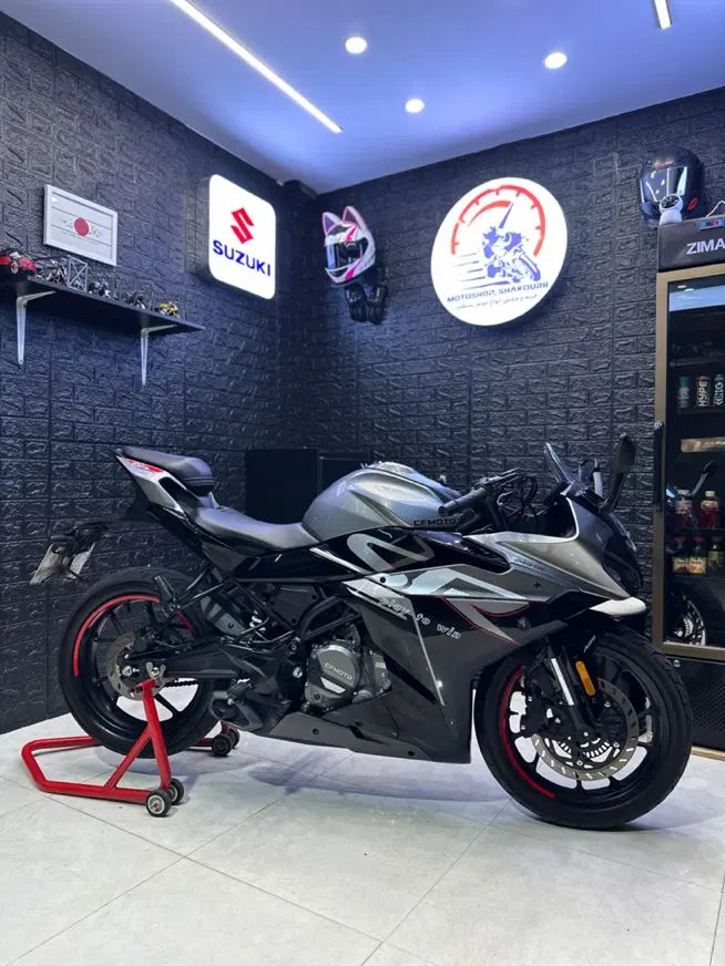 سی اف 250cfریس مدل 1403بنلی ایروکس کیلیک وسپا