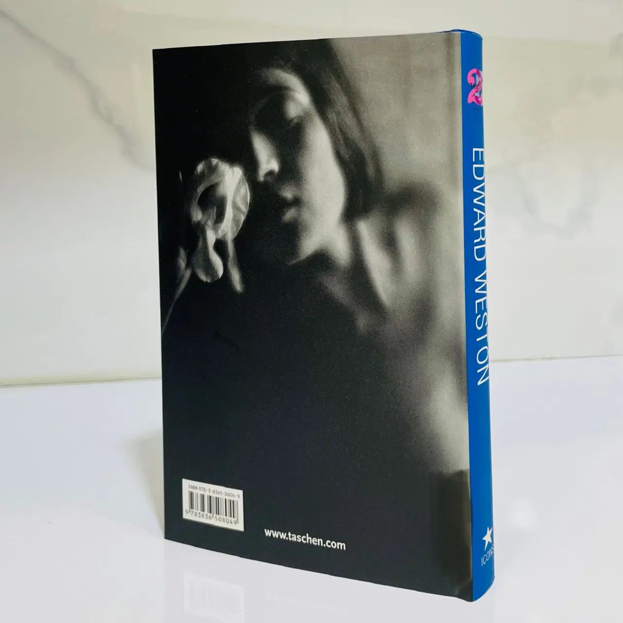 کتاب تاشن Edward Weston (سری Icons از TASCHEN)