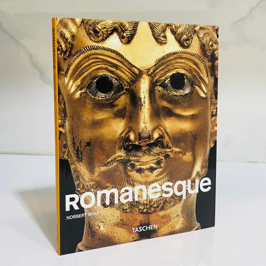 کتاب تاریخی کلکسیونی Romanesque ناشر TASCHEN