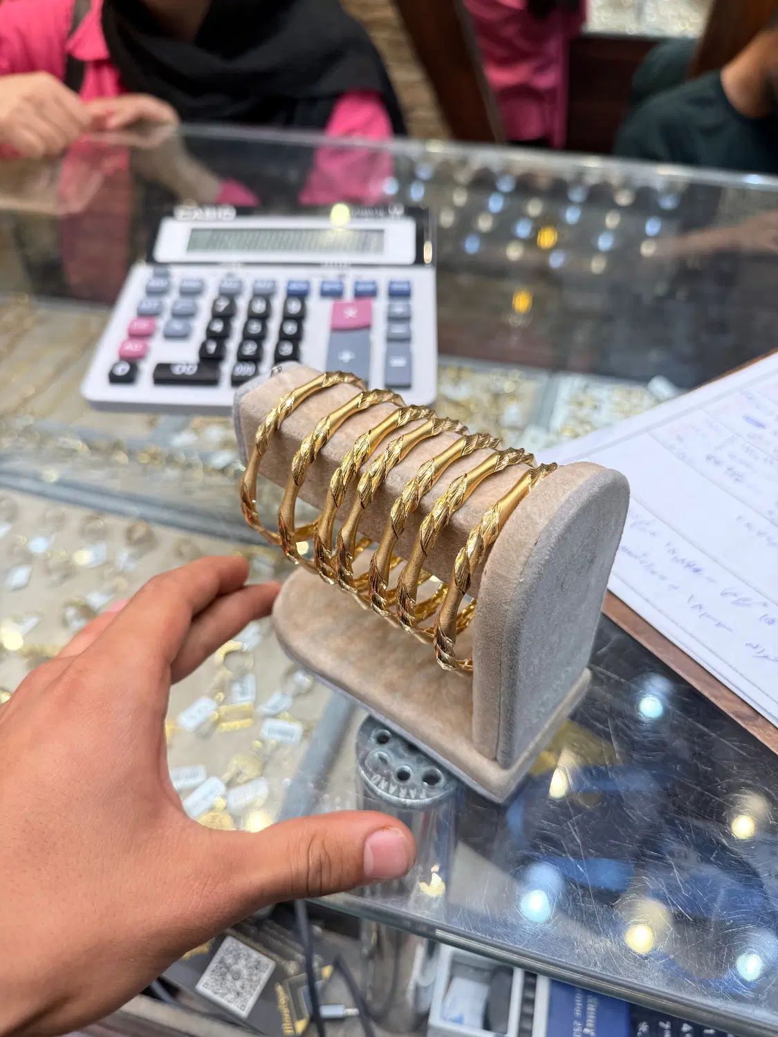 النگو موجی طلای بدون اجرت و مالیات از ۳ تا ۷٪ کلا