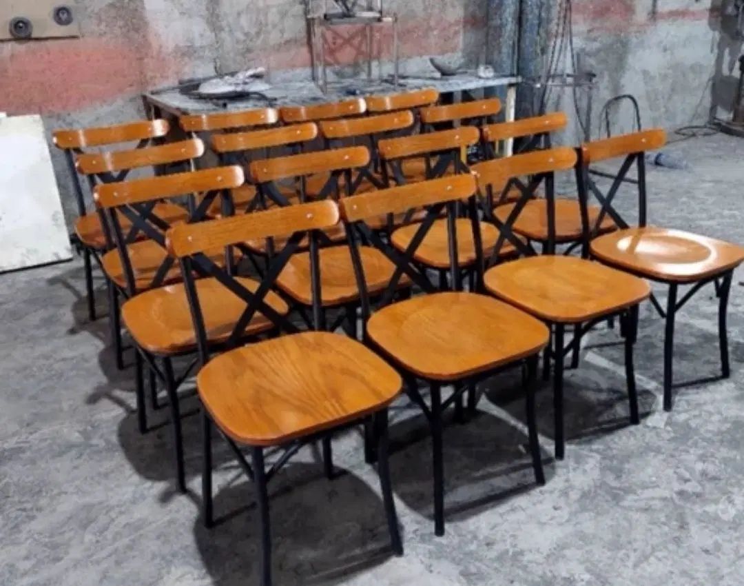 صندلی لهستانی مخصوص کافی شاپ