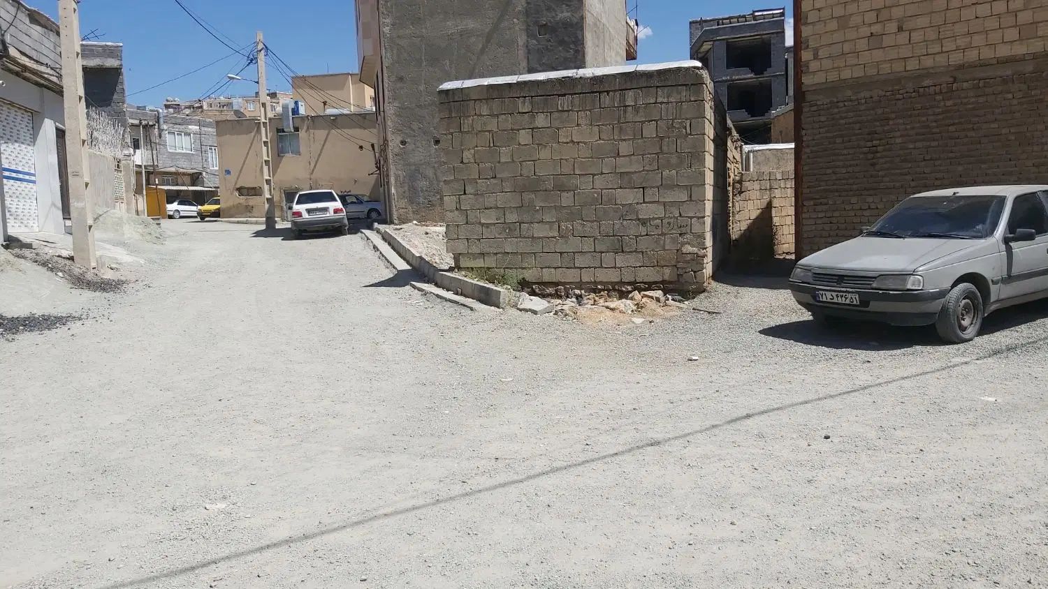 مشاور املاک کاخ نشین