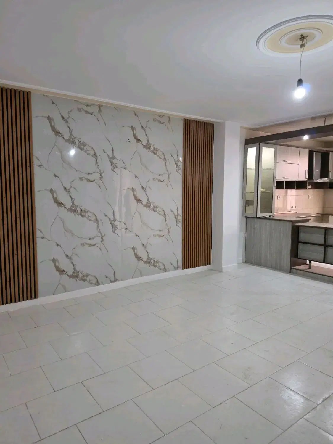 فایلینگ خانم آریایی