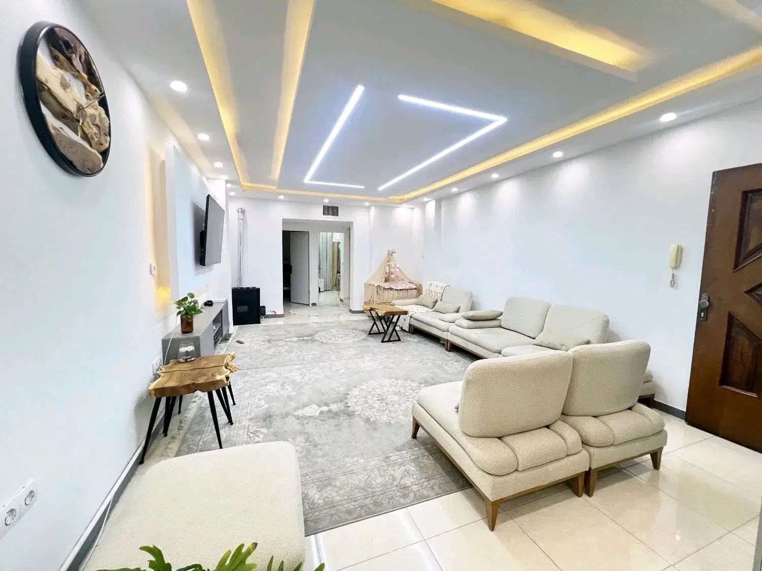 فایلینگ خانم آریایی