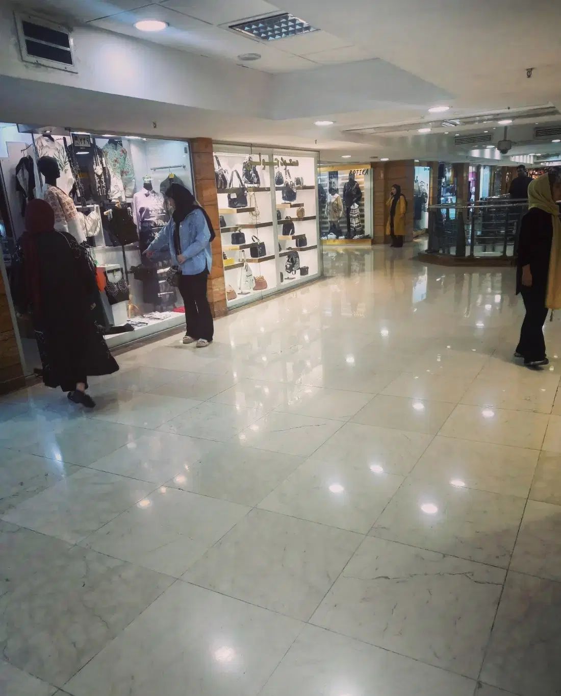 کارشناس فروش