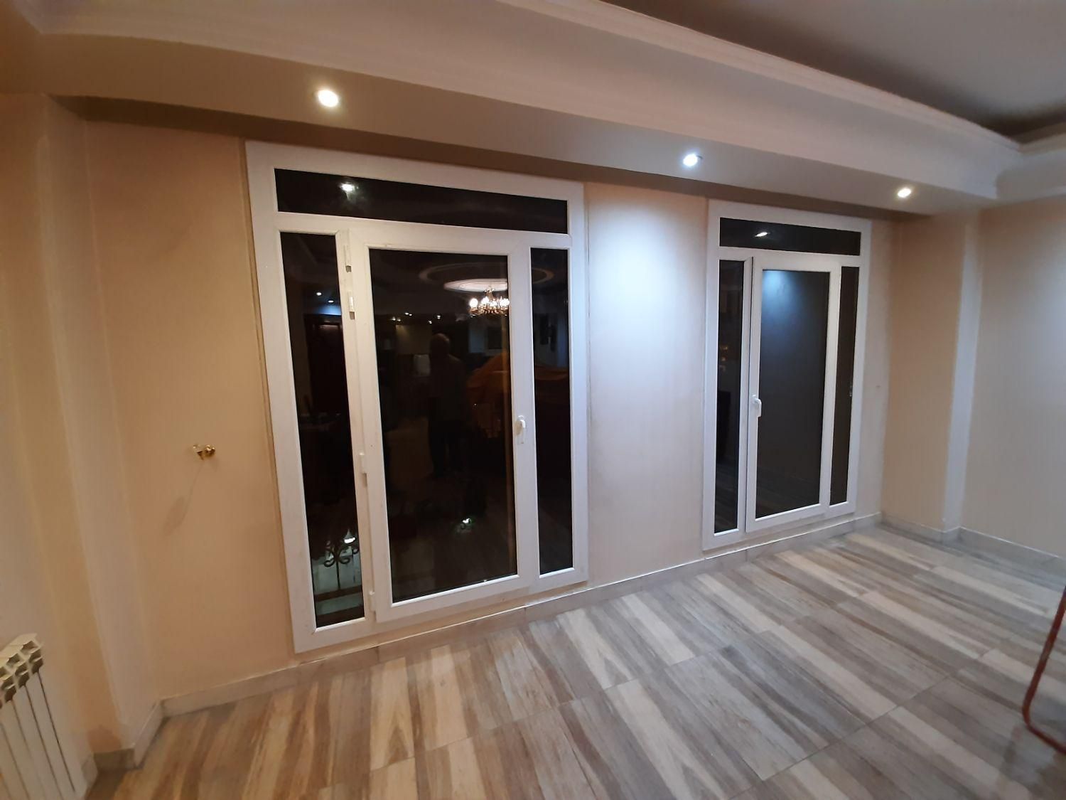 درب و پنجره دوجداره upvc وانواع توری کشویی و ثابت