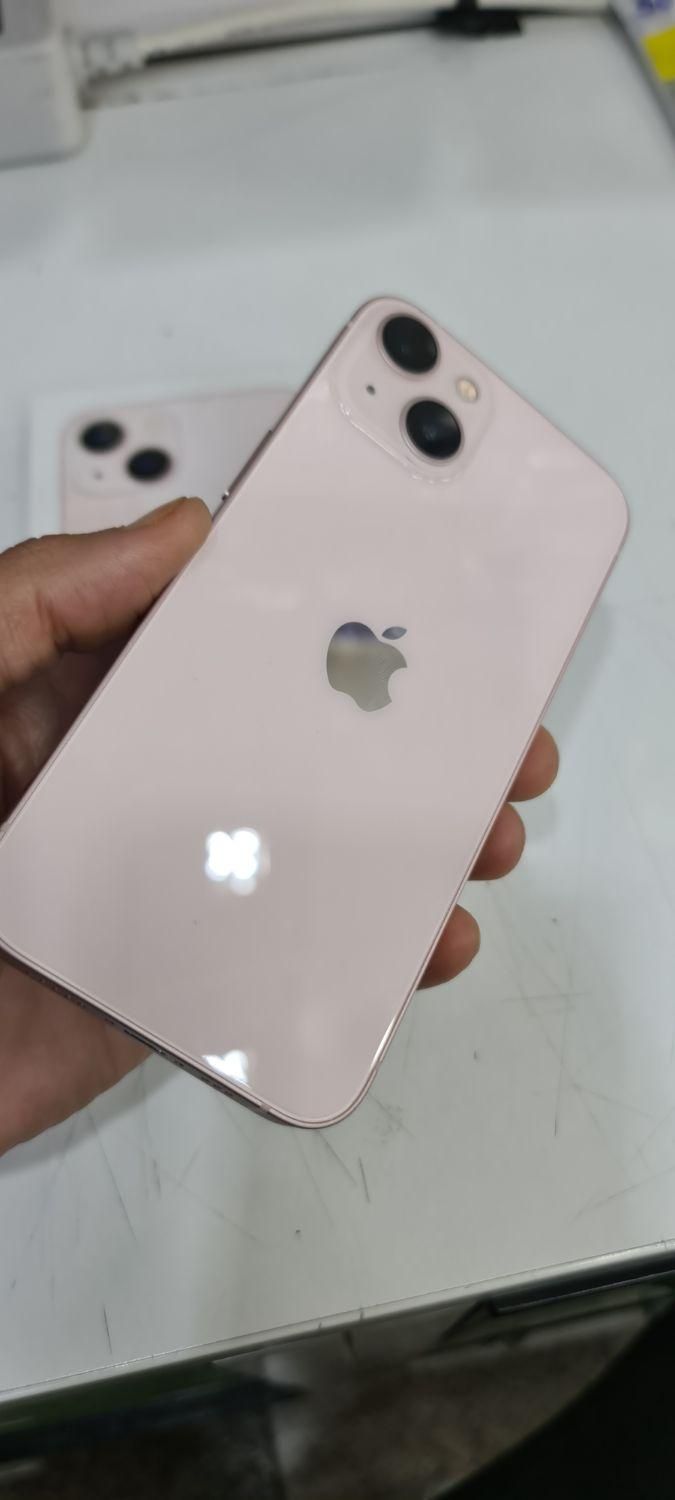 iphone 13. 128GiG