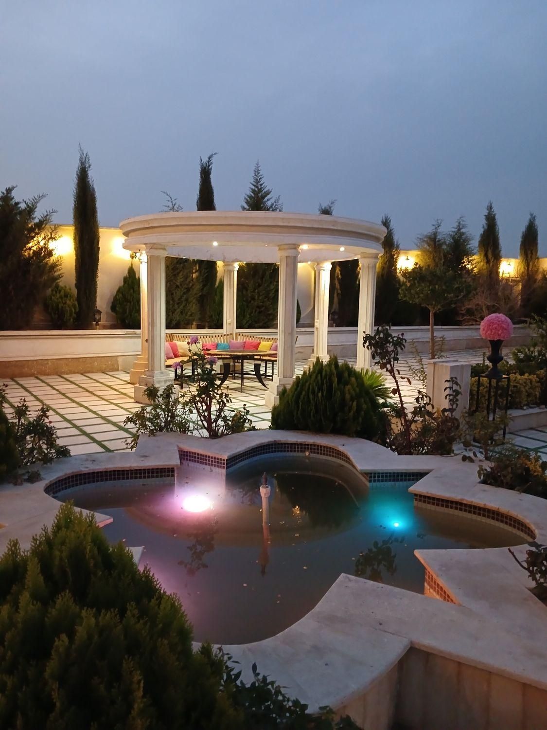 عمارت سفید