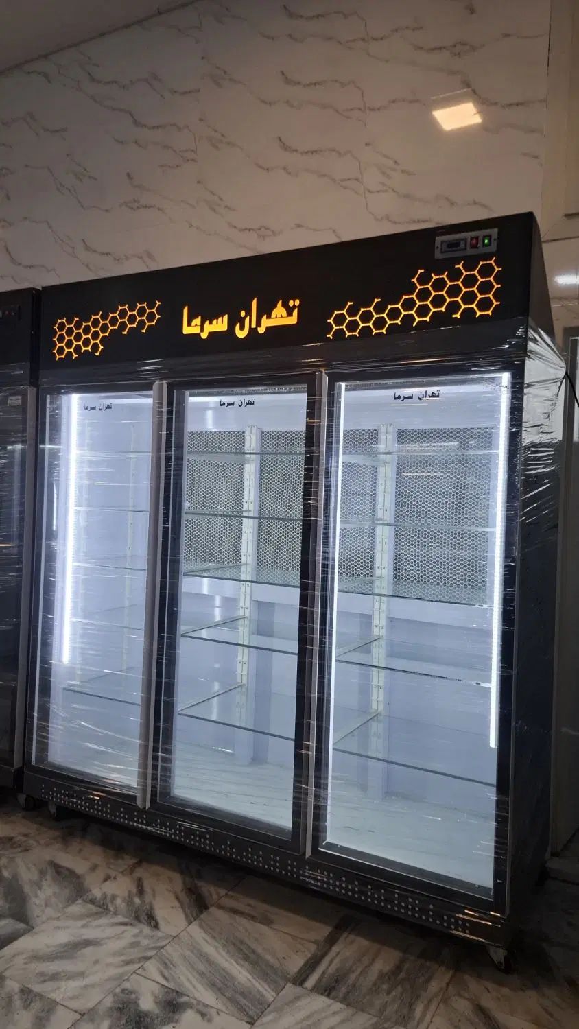 یخچال فریزر ایستاده ویترینی کفی استیل