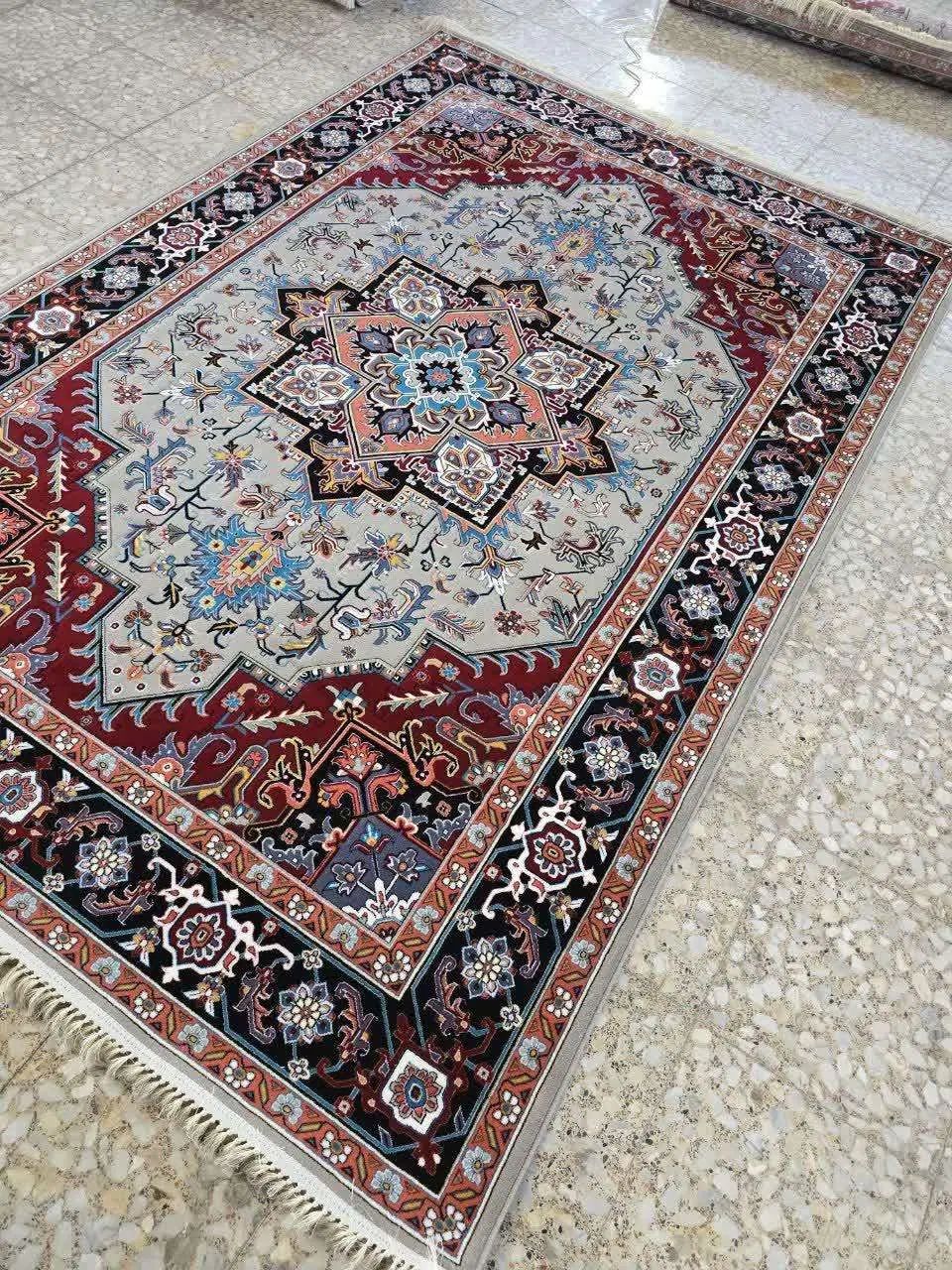 فرش با اقساط 24 ماهه(خرید مستقیم از کارخانه) در کاشان