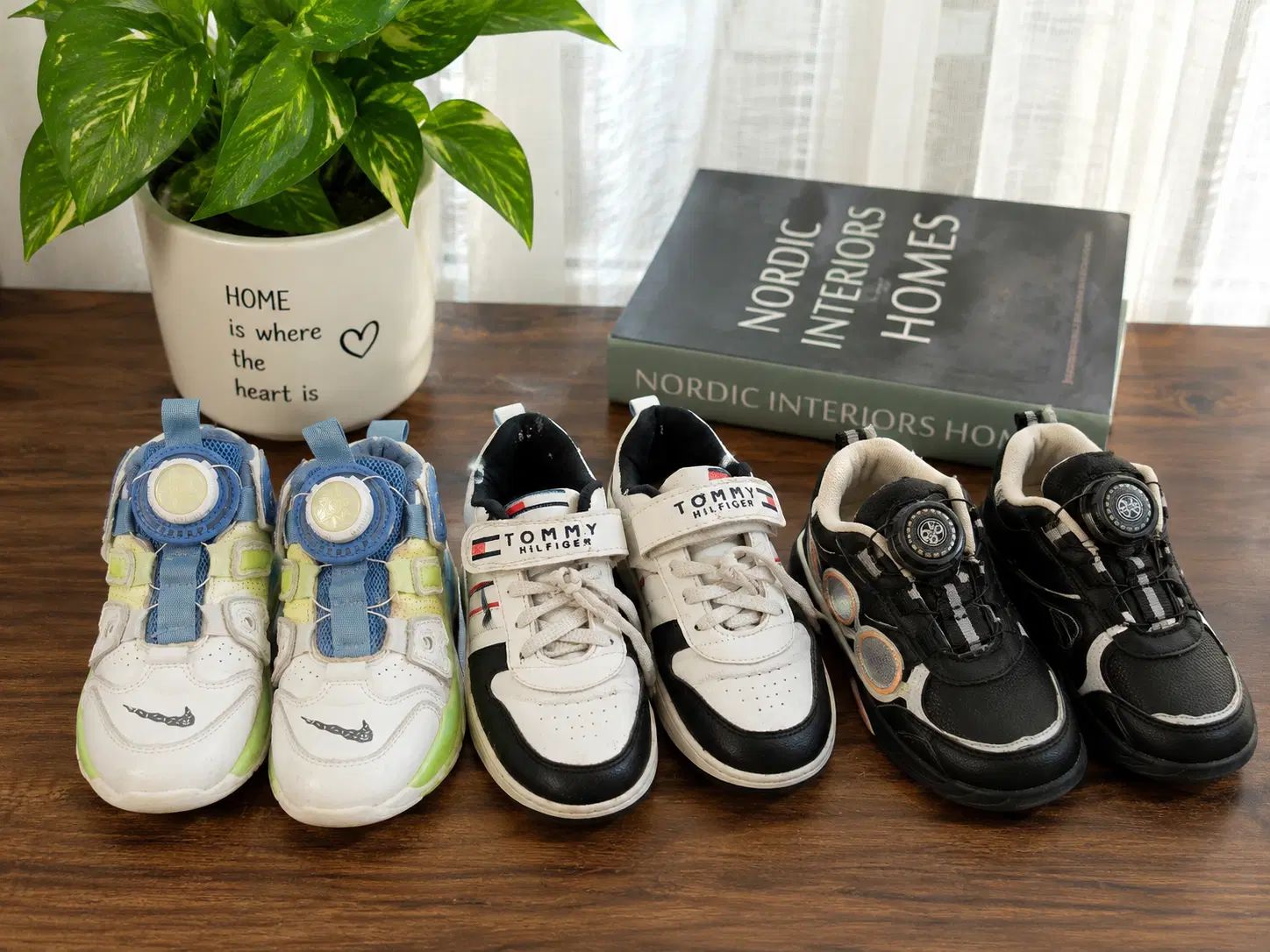 کتونی های اسپرت پسرانه طرح Nikeو Tommy Hilfigerو..