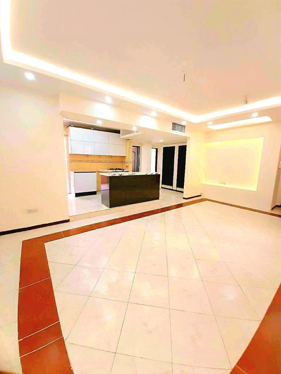 ۸۰متر/پارکینگ سندی آسانسور روبنما سند تک برگ
