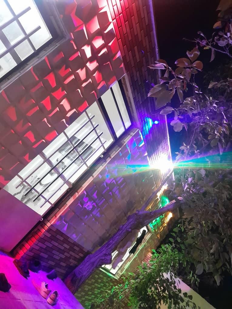 دیوارپوش سنگ مصنوعی بتن پلیمری نما مدل تینا