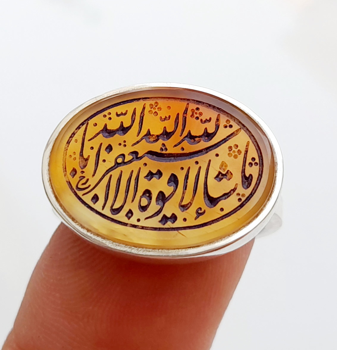 عقیق و خطی و جواهری