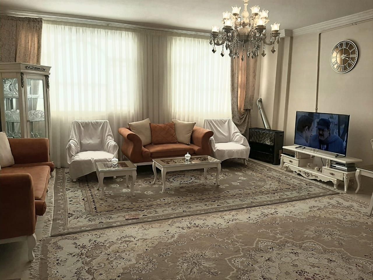 فروش آپارتمان ۱۰۰ متری ۲ خوابه طبقه ۴ در سرافرازان