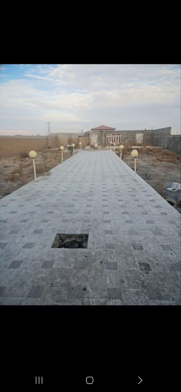 باغ ۱۰۰۰ متری در شاهنامه