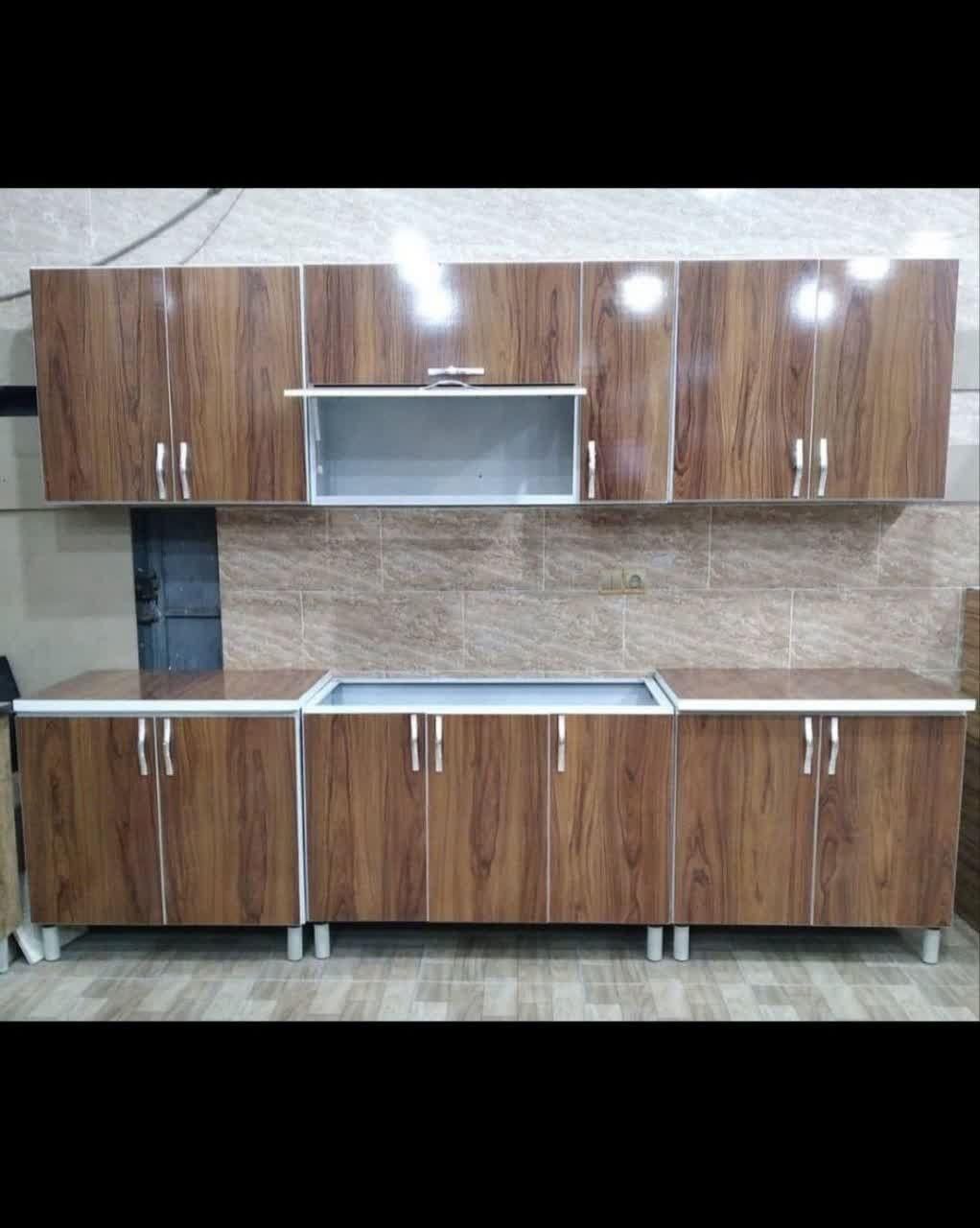 کابینت هایگلاس رگه دار .کد (۹۹۷۷۶۰۰۰)