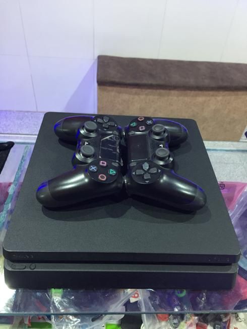 ps4 slim 500G کپیخور، جفت دسته