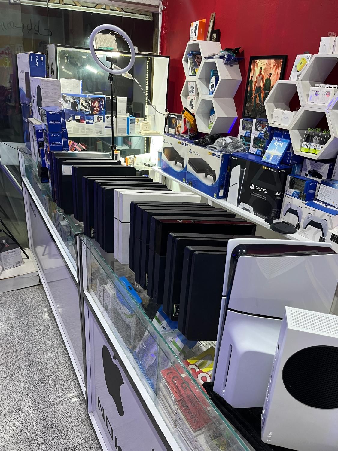 مرکز پخش ps4 ps5 در آمل پلی استور آمل
