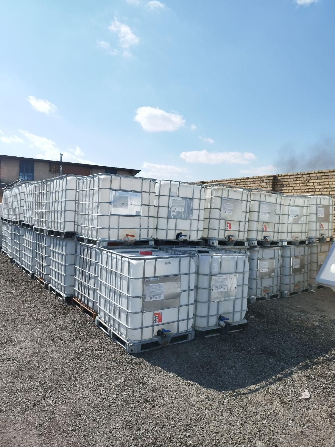 مخزن IBC تانکر 1000لیتر حفاظدار در حد نو