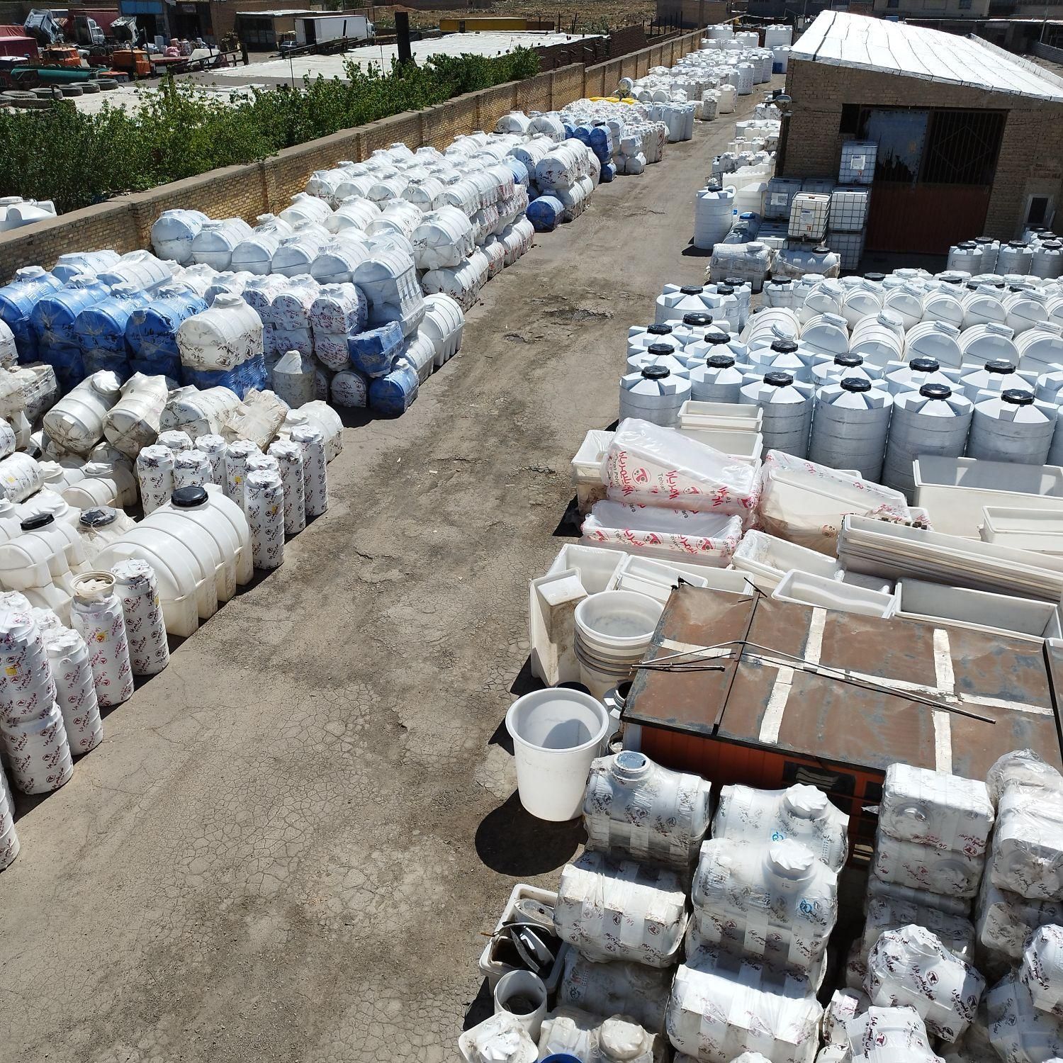 فروش عمده تکی و مخزن و منبع و تانکرآب درب کارخانه