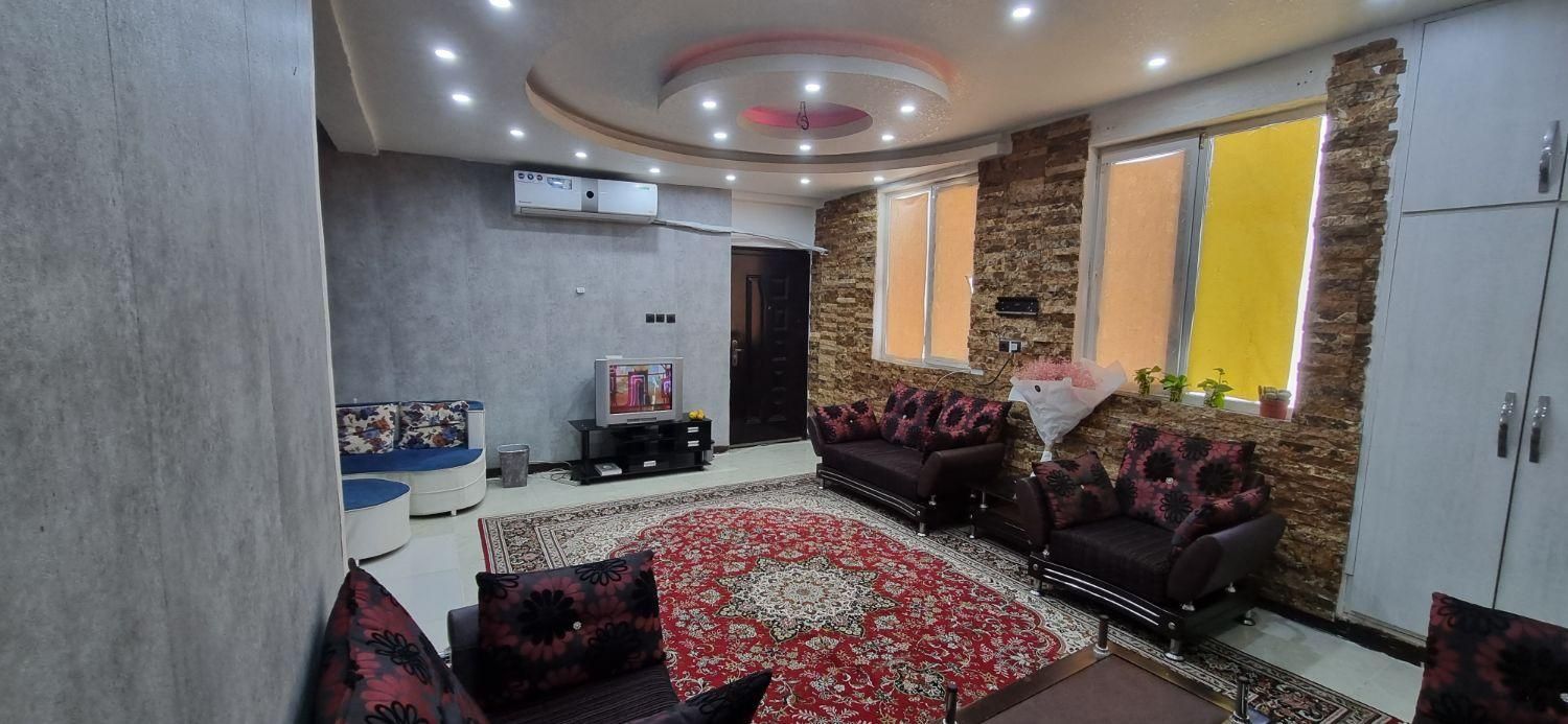 گالری مبله و خانه مسافر یاس بوشهر