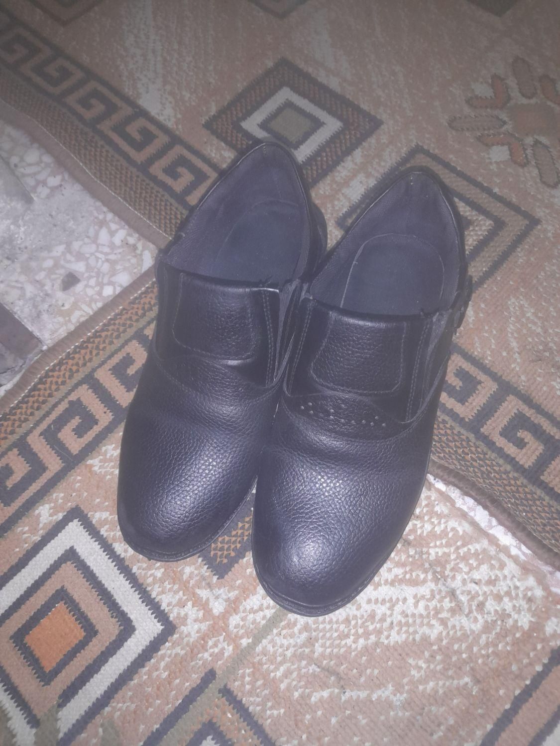 کفش مجلسی مردانه مشکی سایز 40 چرم گاوی