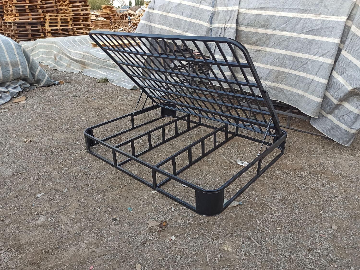 بغل باز شو و افقی باز شو کفی تخت خواب جکدار و ساده