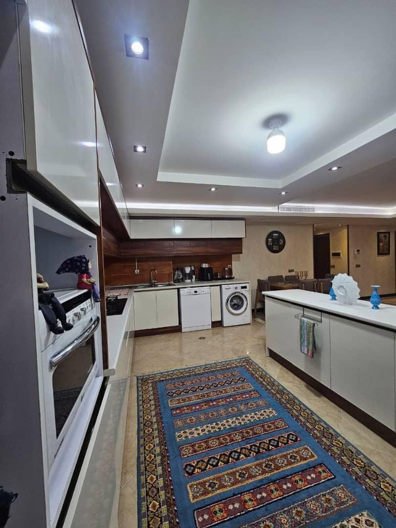 آپارتمان 150متر 3خواب دونبش صفاشهر