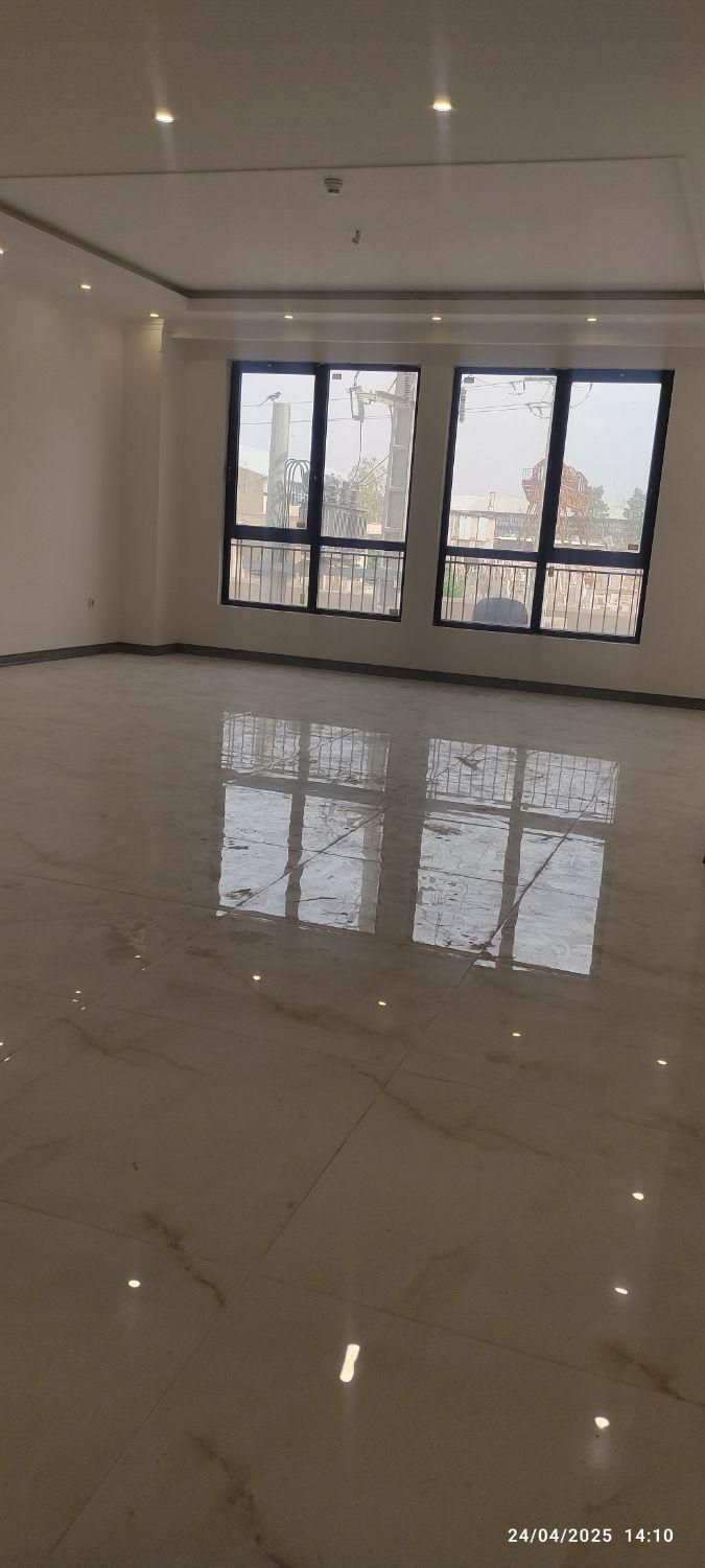 واحد۱۷۵متر۳خواب یک خواب مسترکلیدنخورده سند۶دانگ