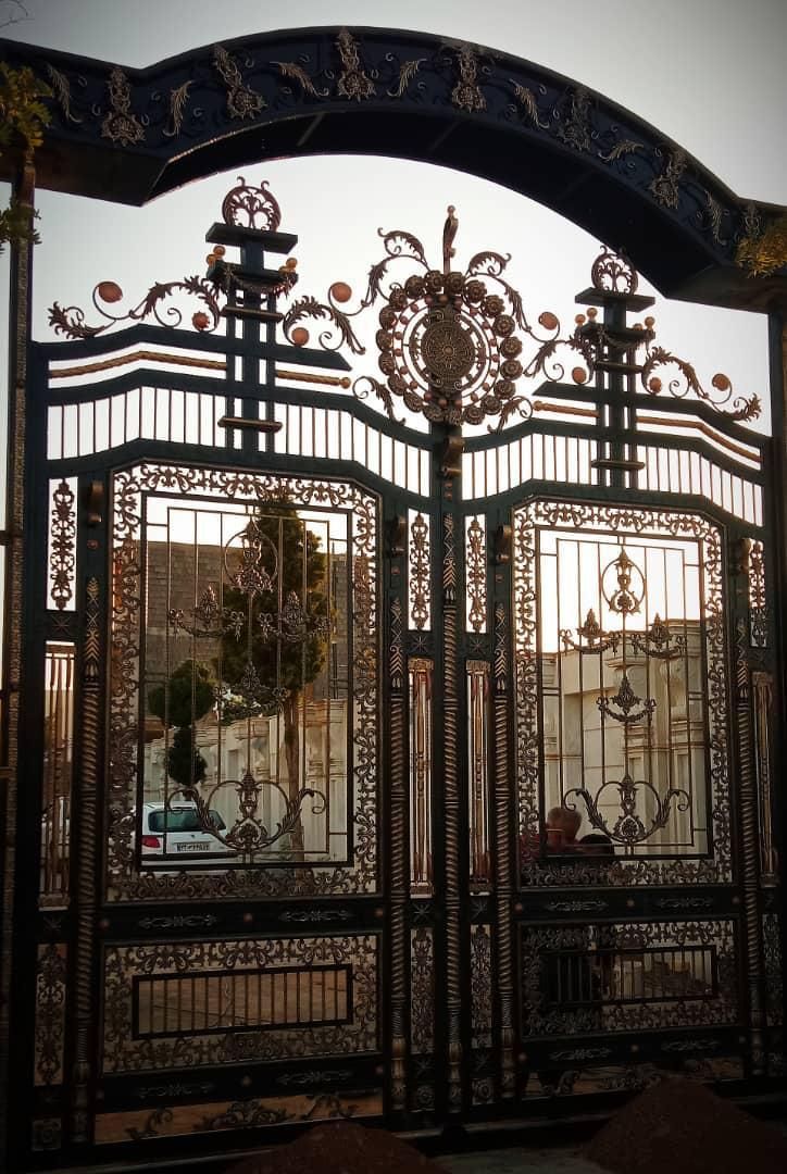 درب فلزی