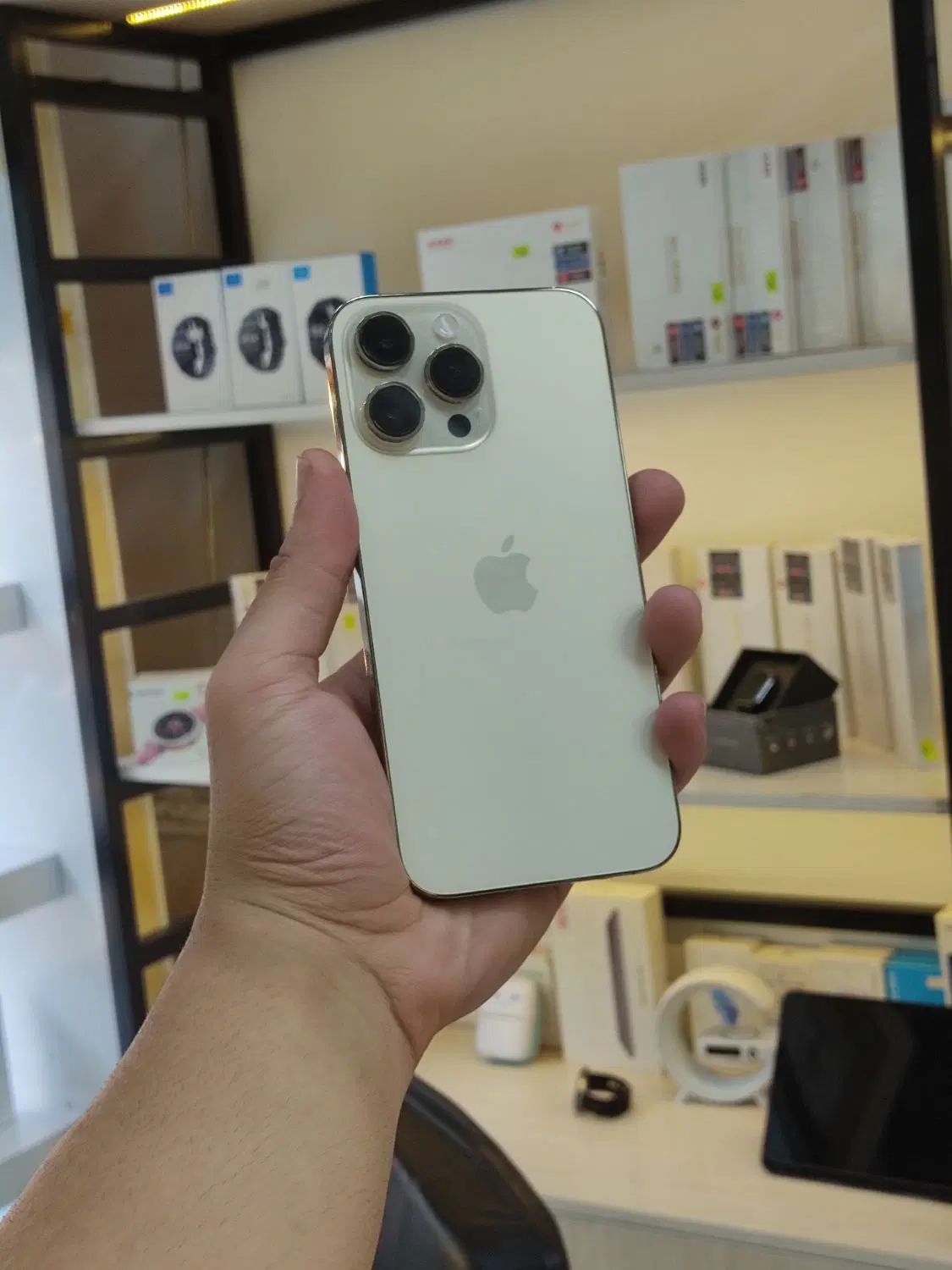 اپل iphone 14 Pro Max با حافظهٔ ۲۵۶ گیگابایت